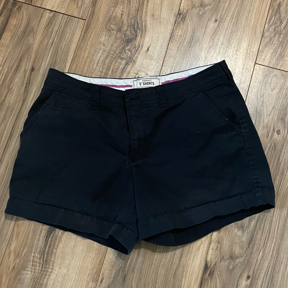 Old Navy Favorite Khaki Shorts